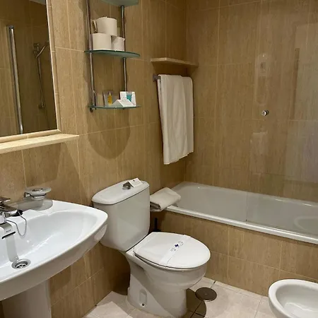 Wyndham - Marina Del Sol Фуэнхирола